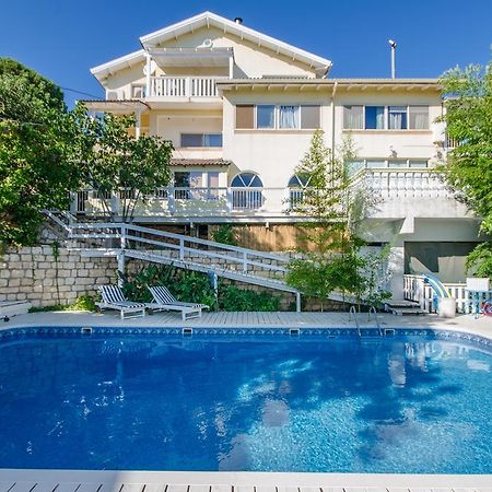Ha'Seuda Ha'Achrona Suites Amirim Bagian luar foto